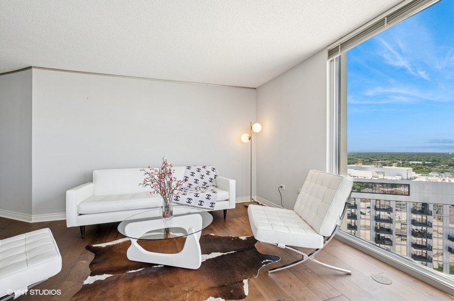 1720 MAPLE Avenue Unit: 2340