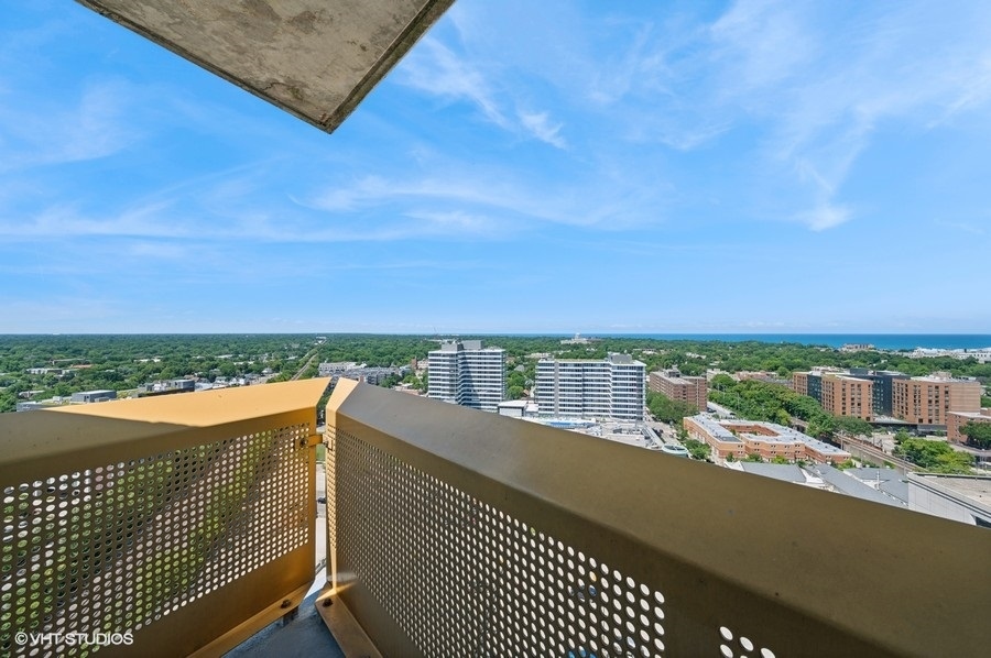 1720 MAPLE Avenue Unit: 2340