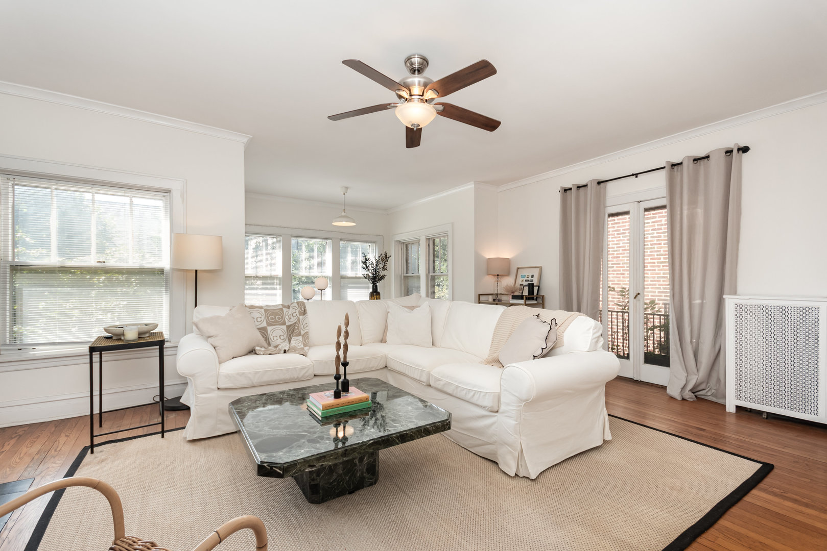 721 Emerson Street Unit: 2W