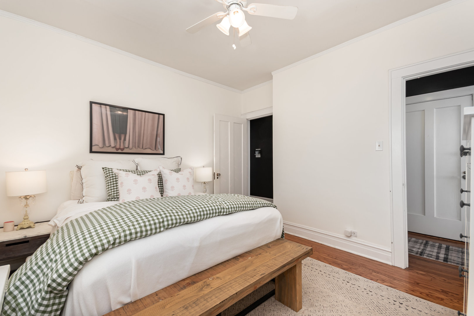 721 Emerson Street Unit: 2W