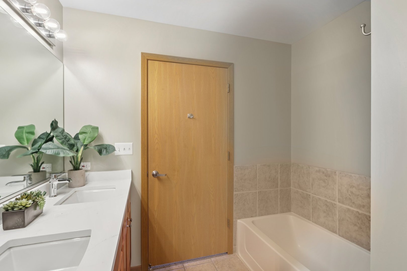 515 Main Street Unit: 709