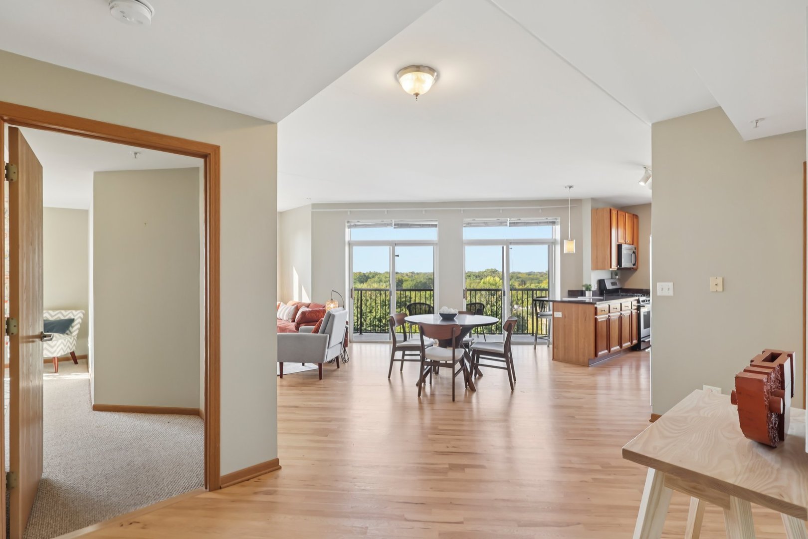 515 Main Street Unit: 709