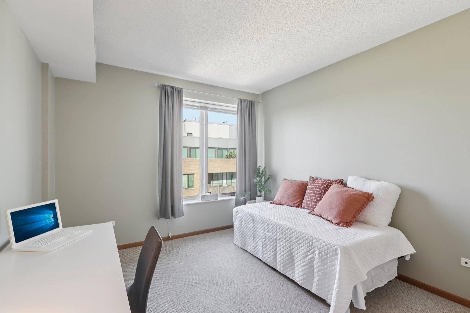 515 Main Street Unit: 709
