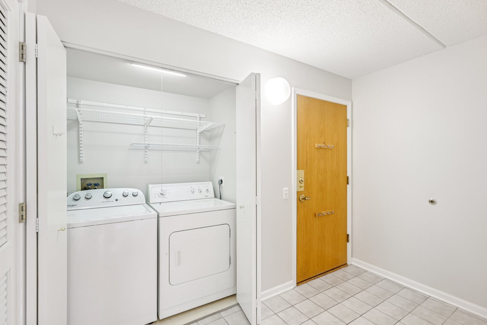811 Chicago Avenue Unit: 309