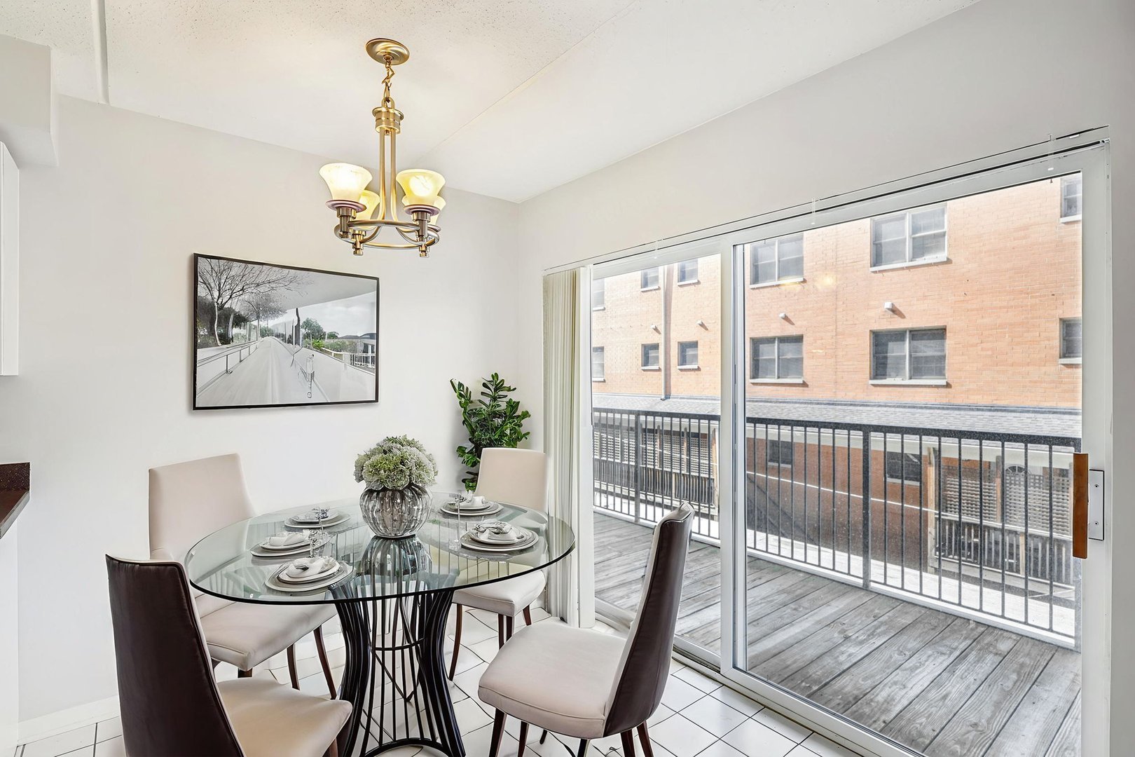 811 Chicago Avenue Unit: 309