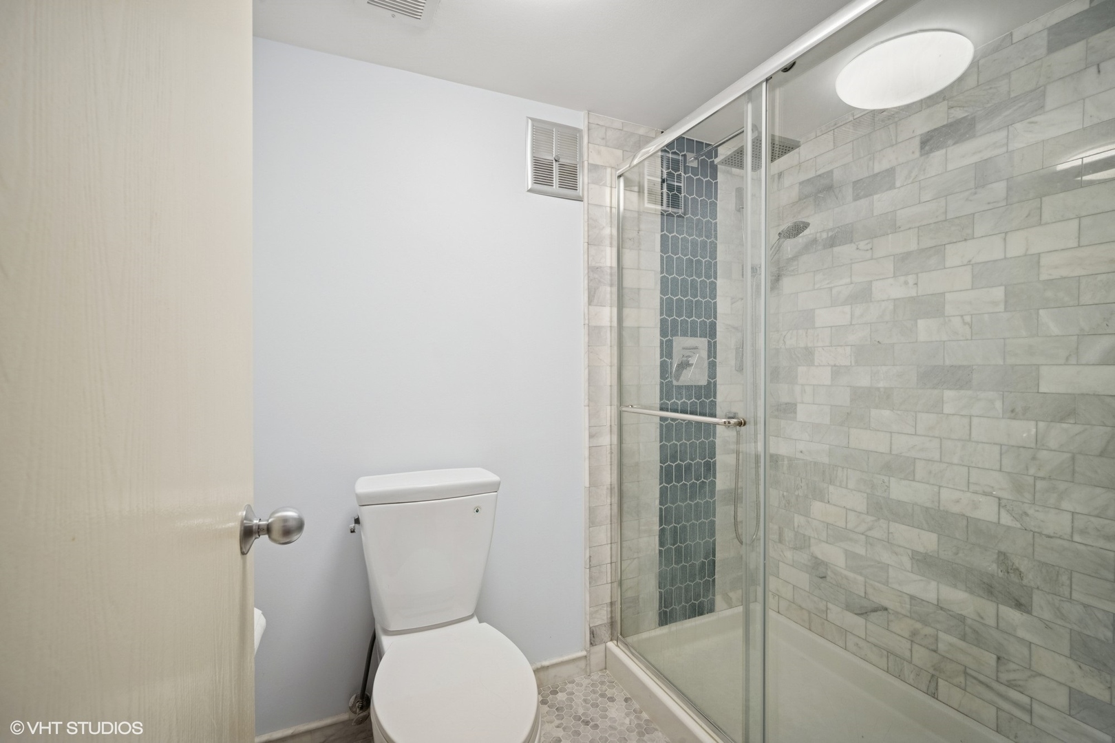 1738 Chicago Avenue Unit: 502