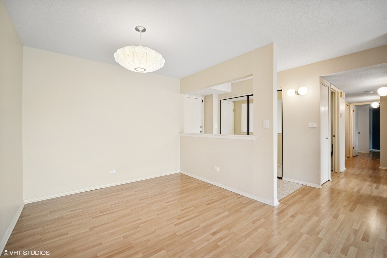 1738 Chicago Avenue Unit: 502