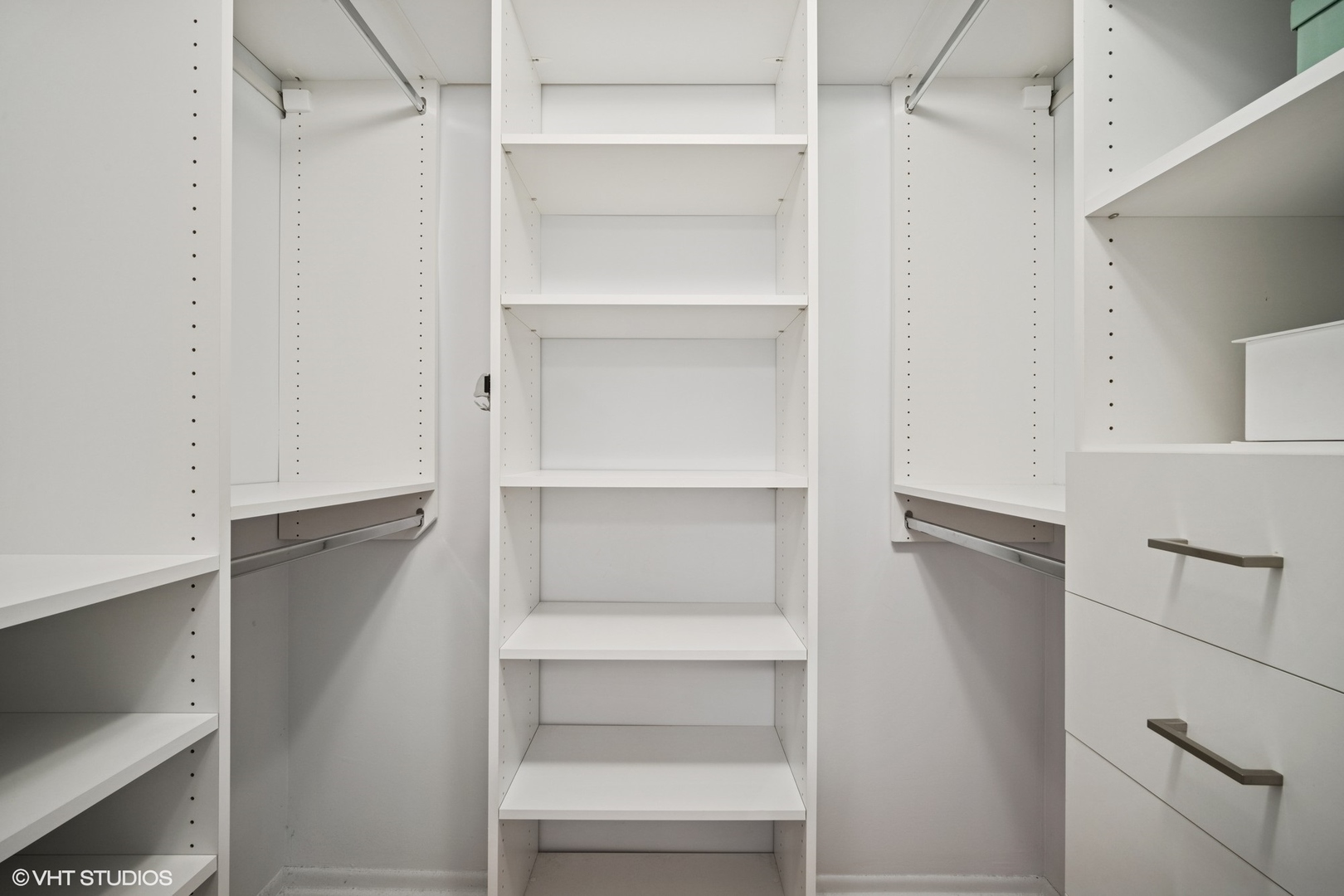 1738 Chicago Avenue Unit: 502