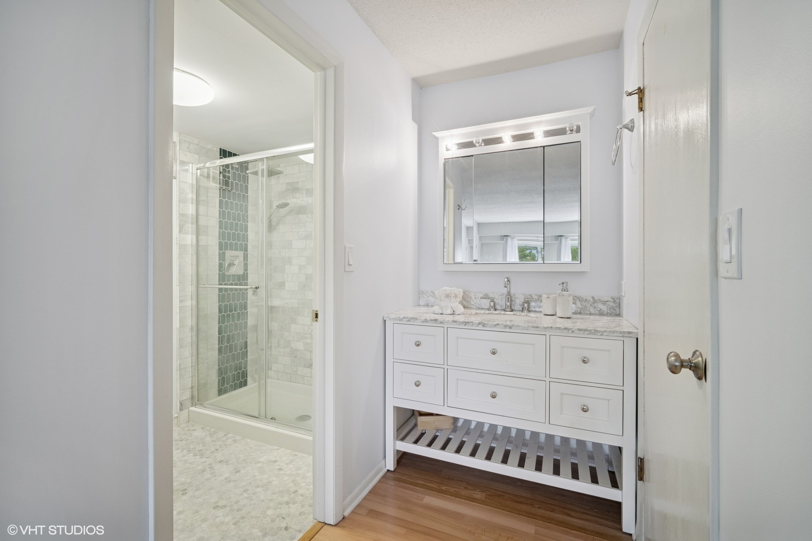 1738 Chicago Avenue Unit: 502