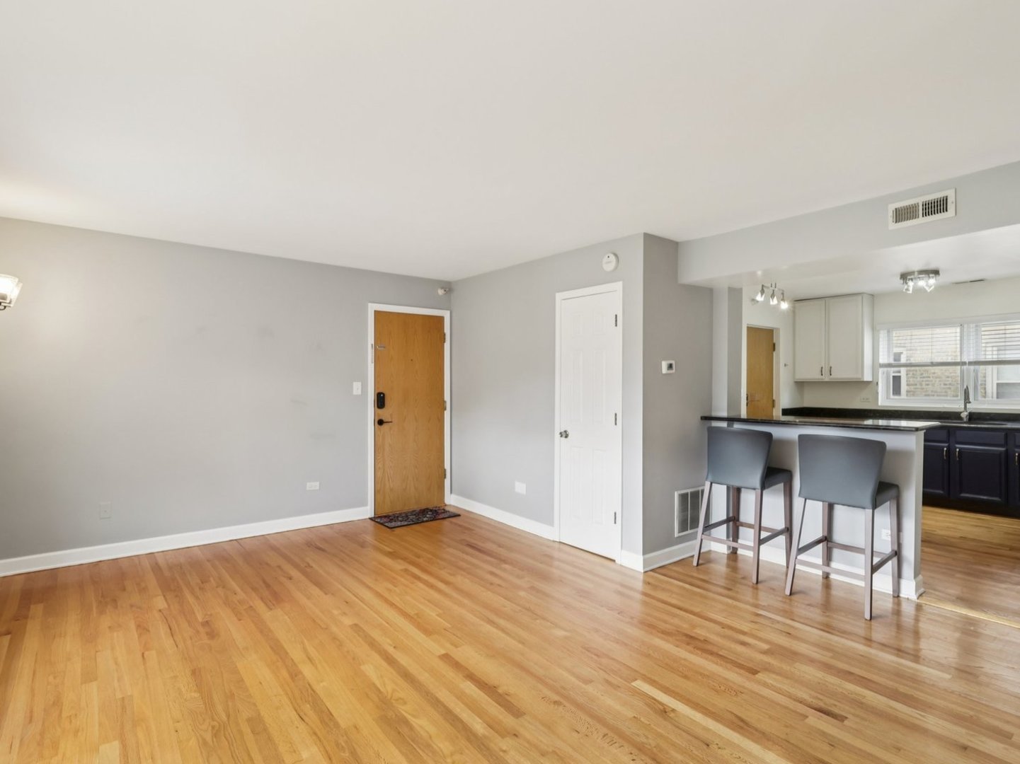 8033 Kenton Avenue Unit: 2E