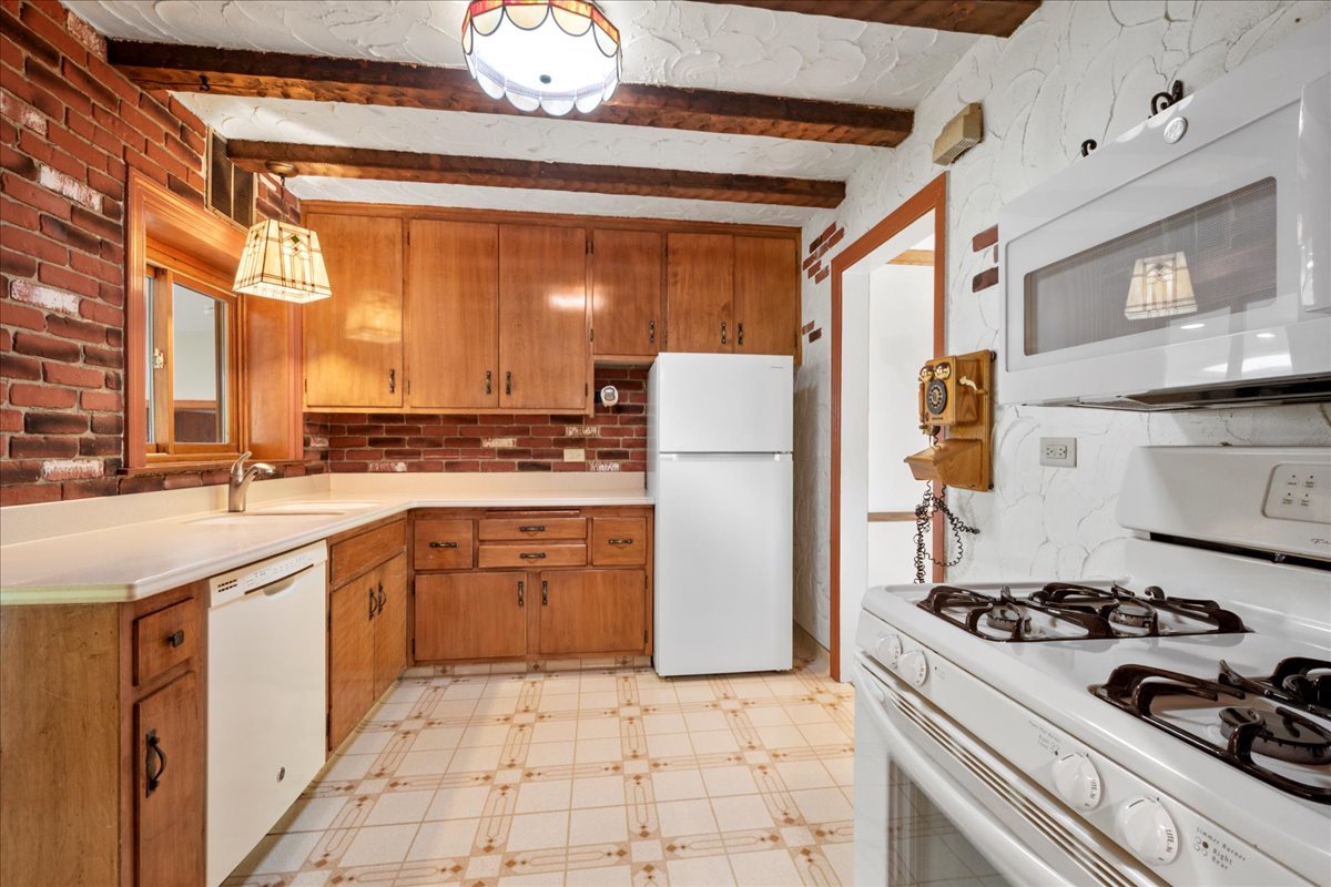 4326 Bobolink Terrace