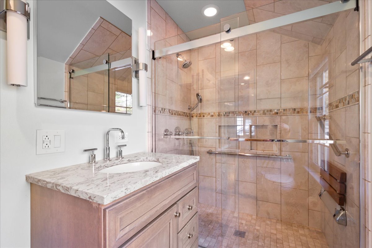 4326 Bobolink Terrace