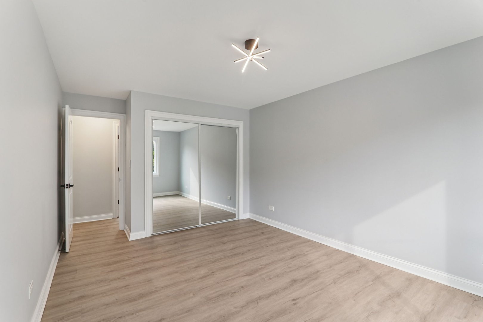 8650 Ferris Avenue Unit: 203