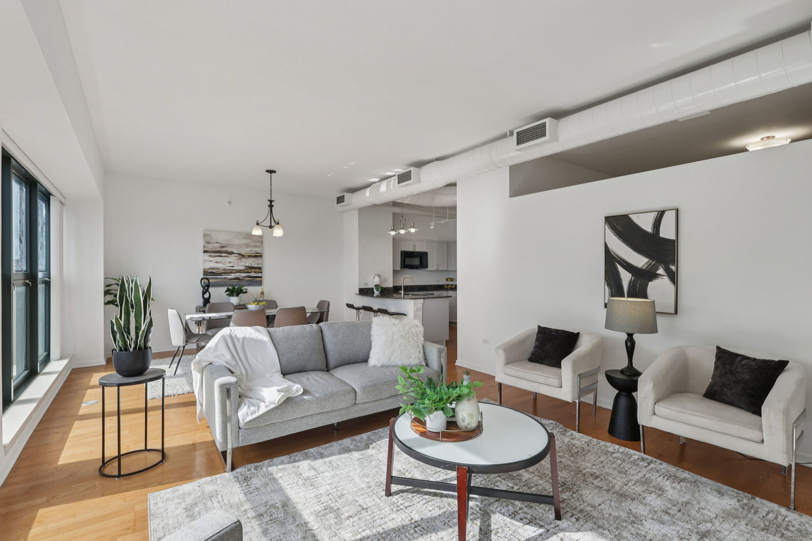 807 Davis Street Unit: 403