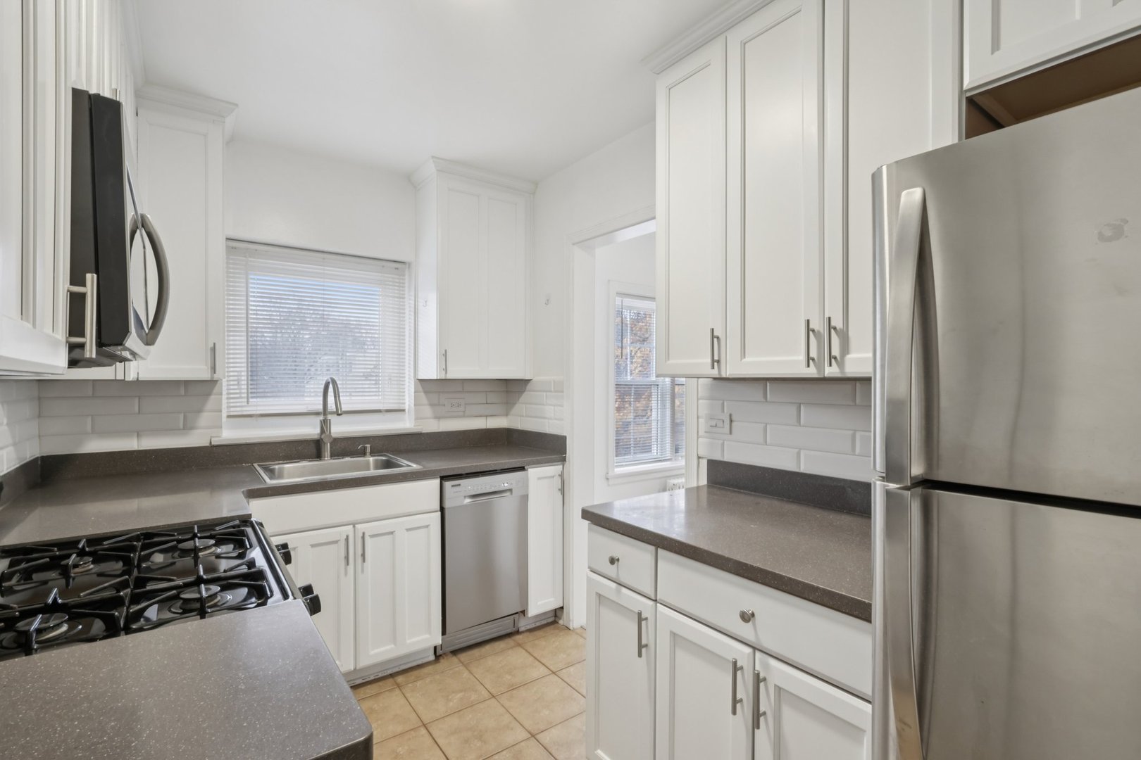 2602 Bennett Avenue Unit: 3W