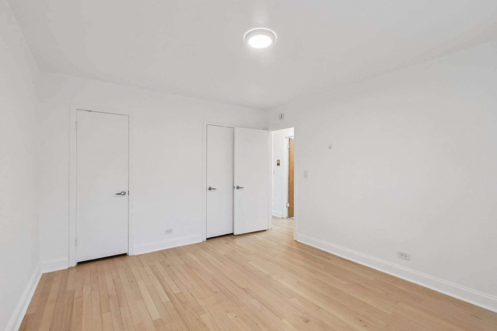 2602 Bennett Avenue Unit: 3W