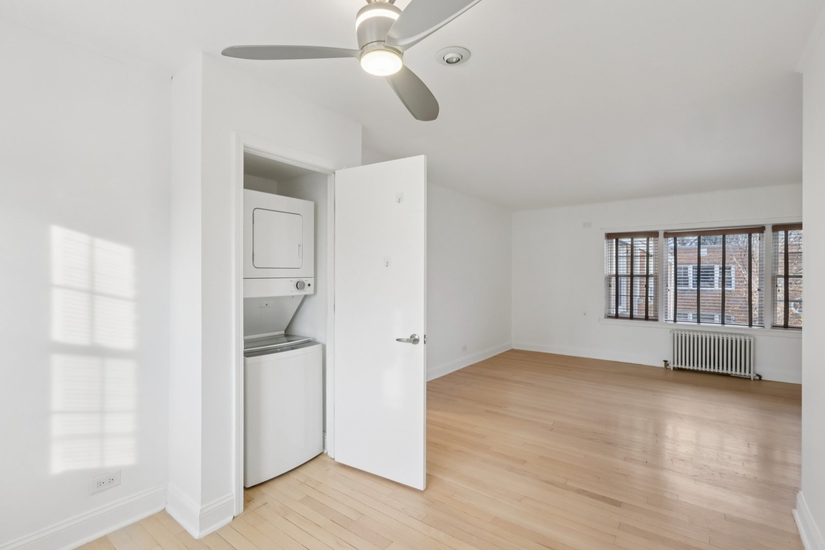 2602 Bennett Avenue Unit: 3W