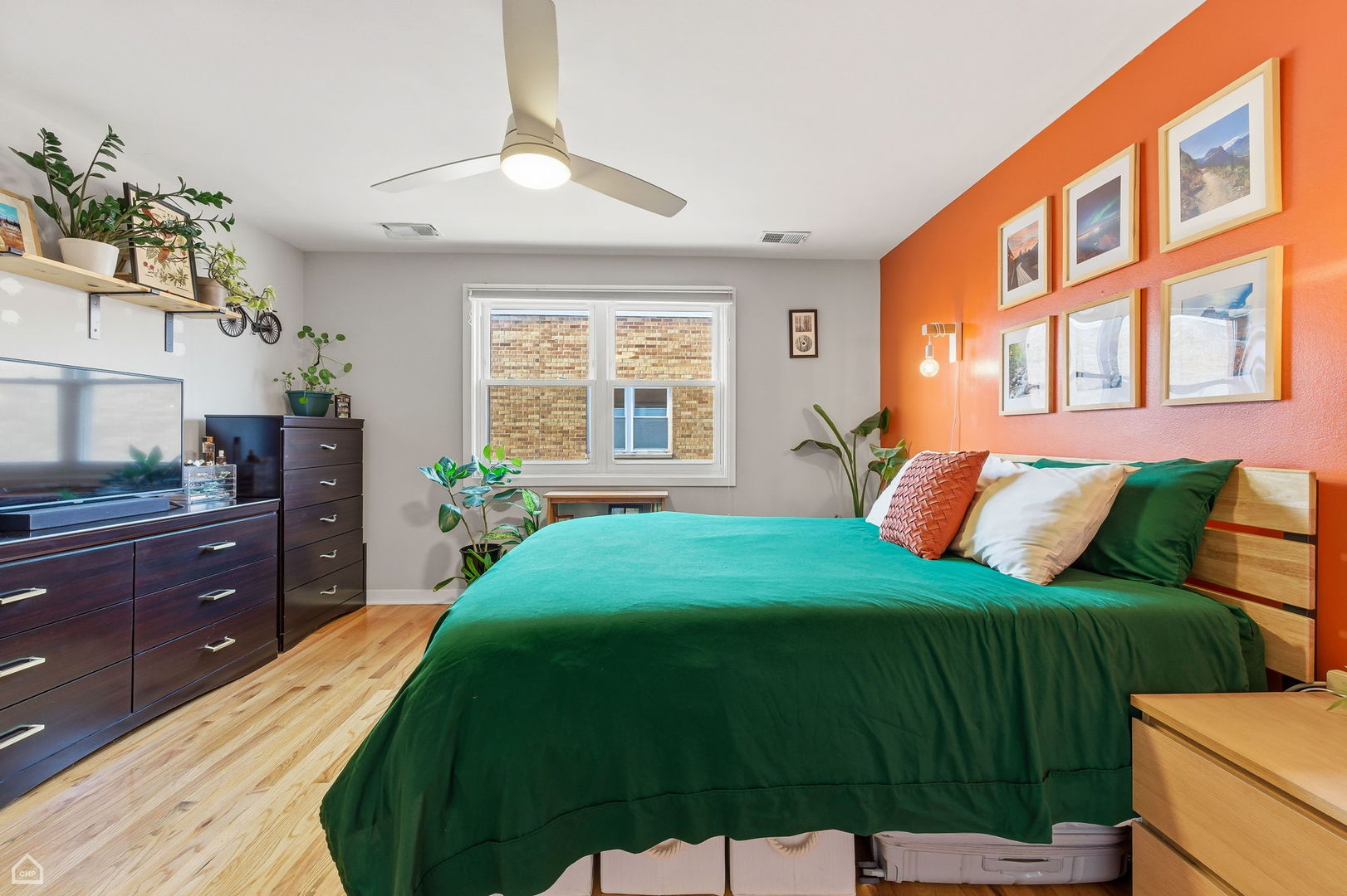 2501 W Bryn Mawr Avenue Unit: 506