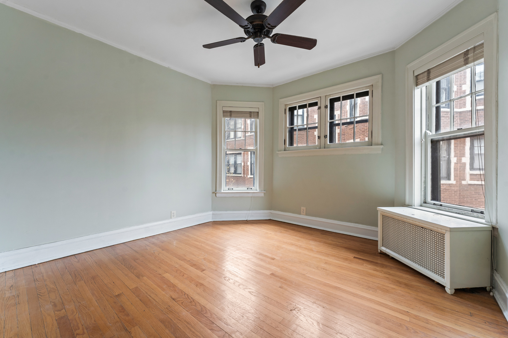 628 Sheridan Square Unit: 2