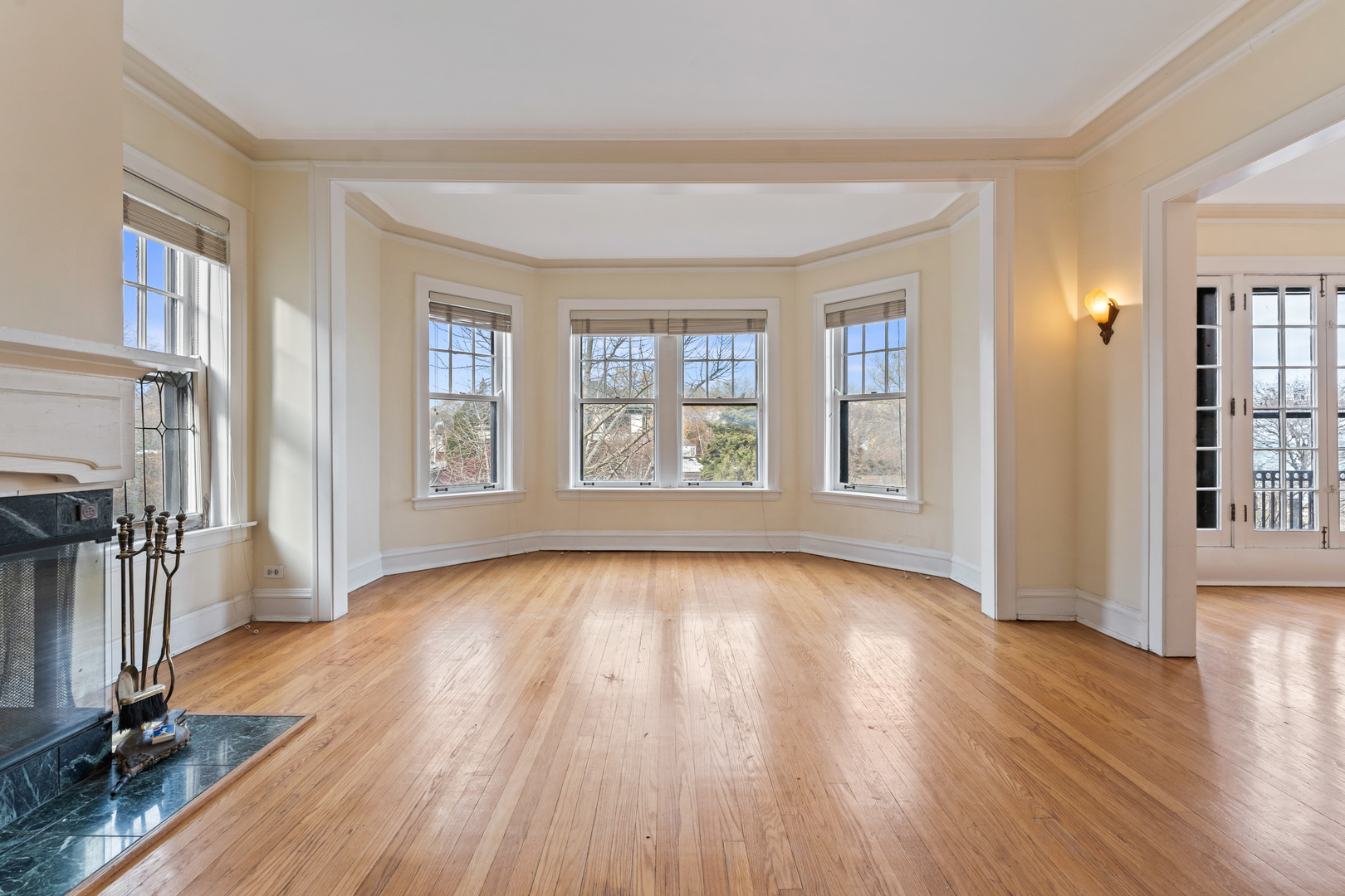 628 Sheridan Square Unit: 2