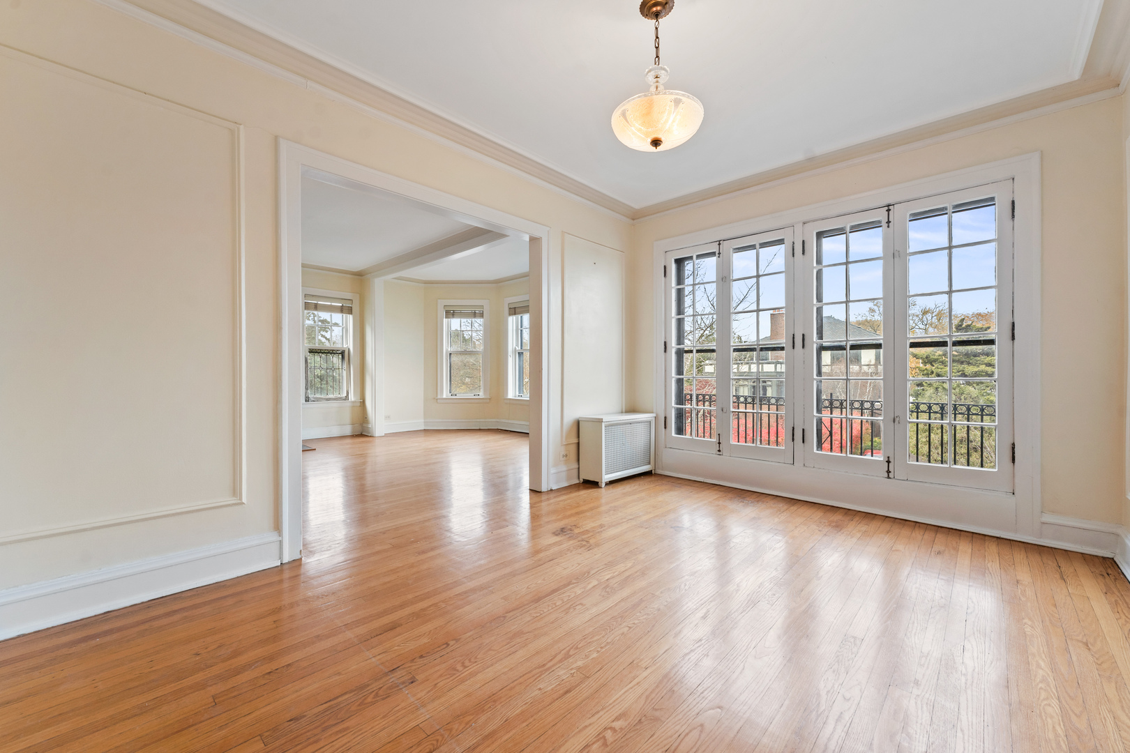 628 Sheridan Square Unit: 2