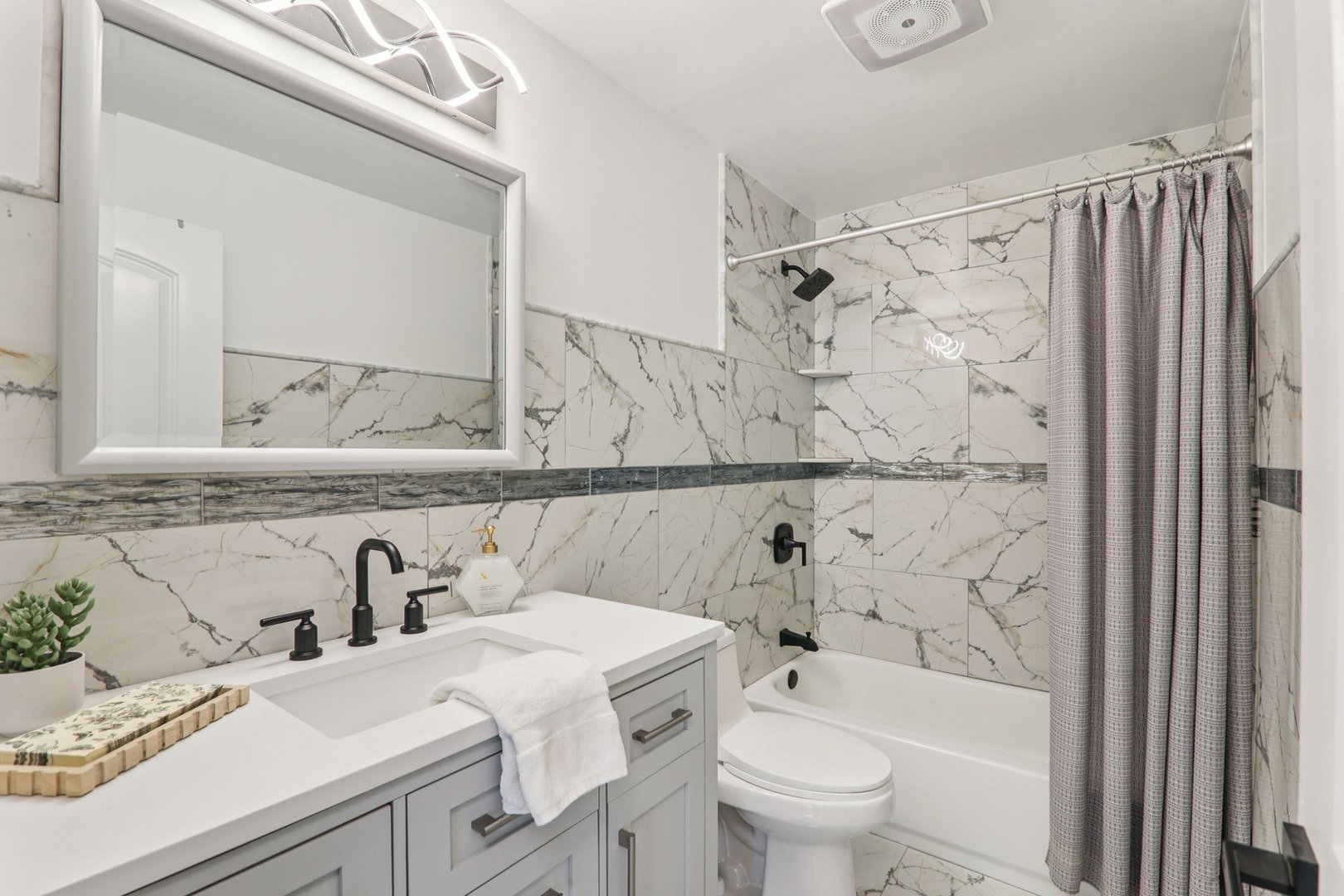 8650 Ferris Avenue Unit: 203