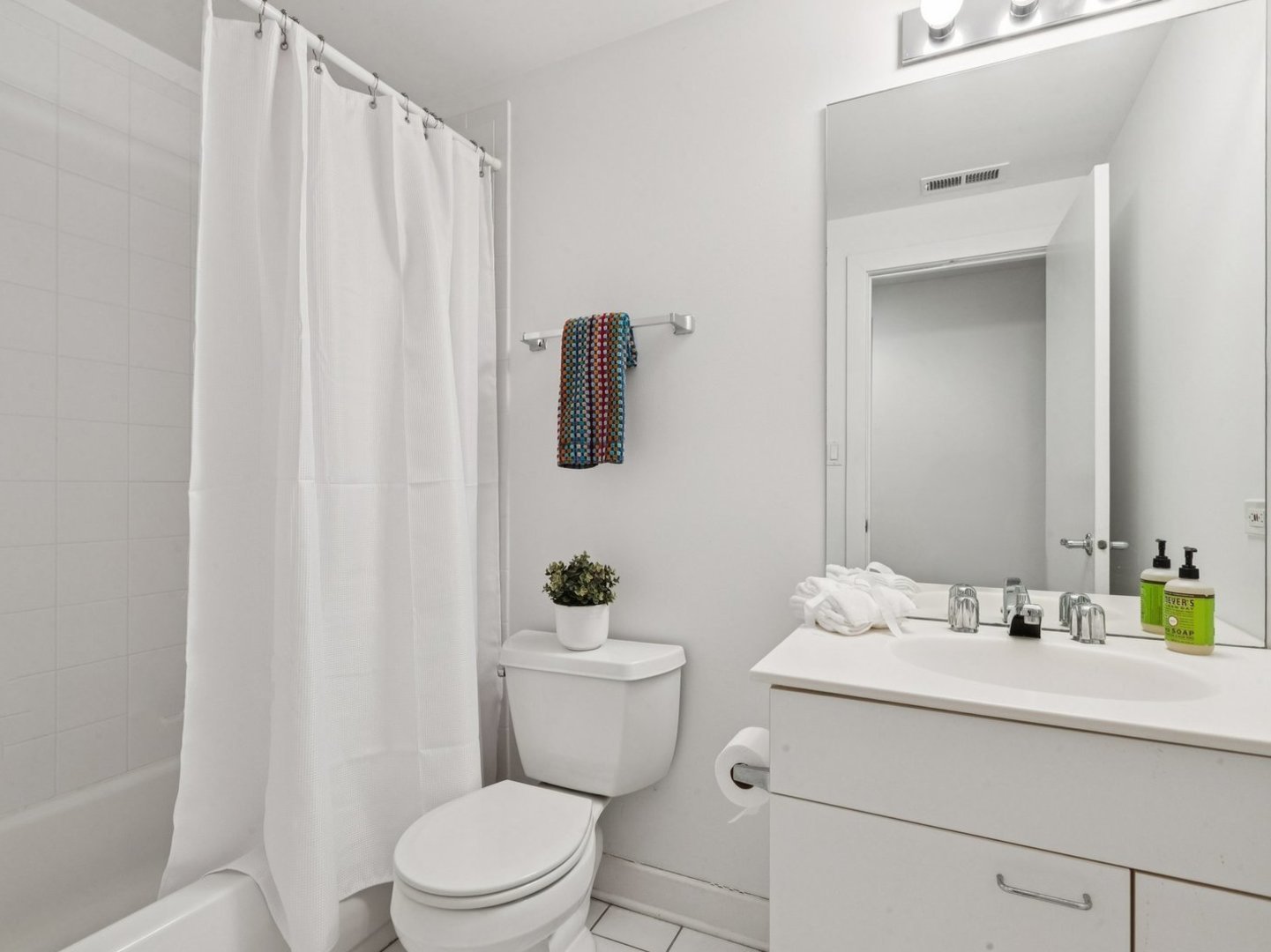 1515 Monroe Street Unit: A