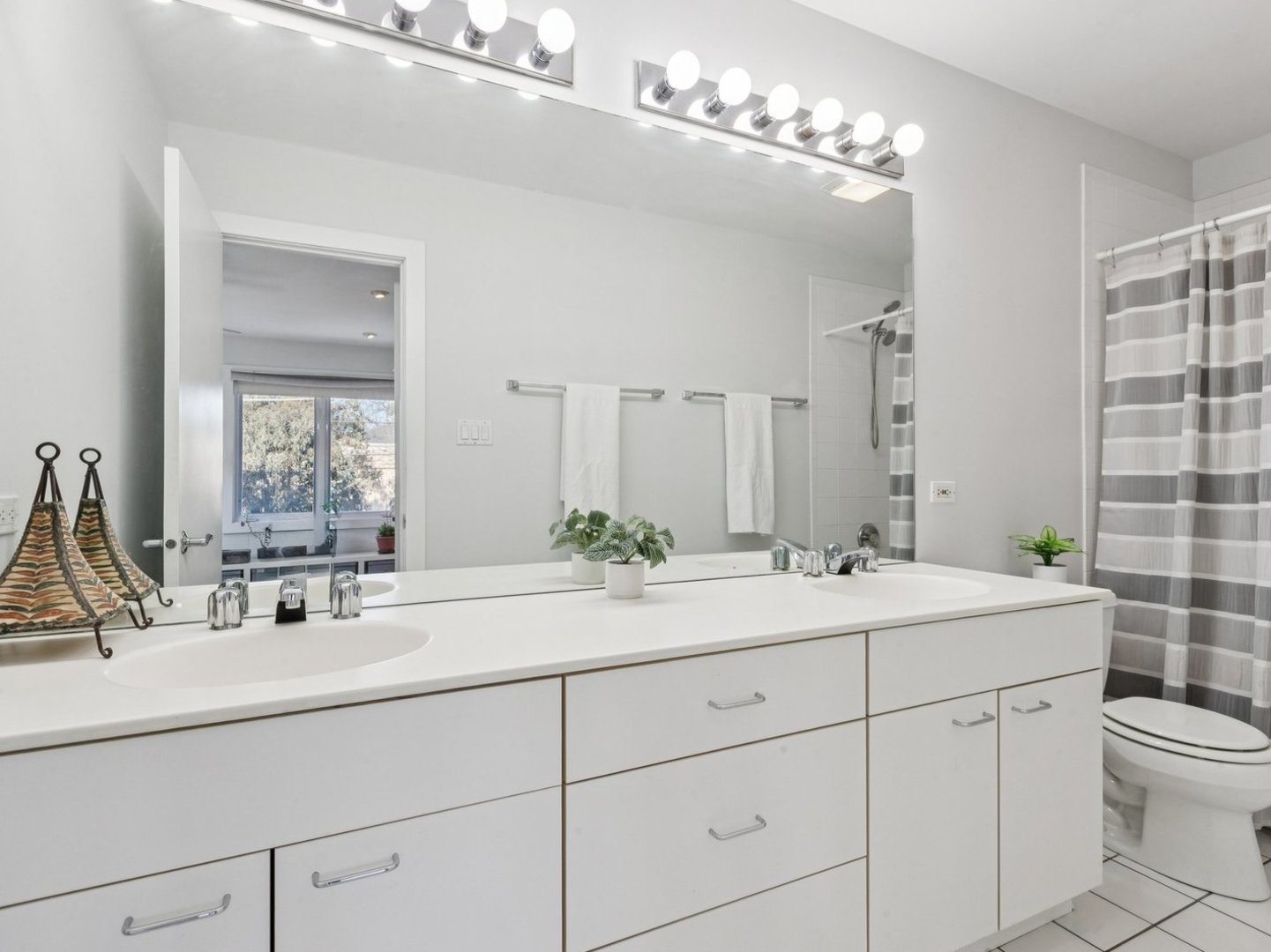 1515 Monroe Street Unit: A