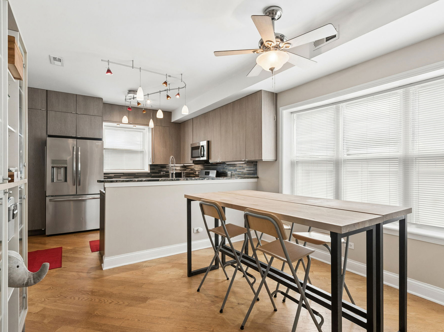 4650 N Saint Louis Avenue Unit: 1D
