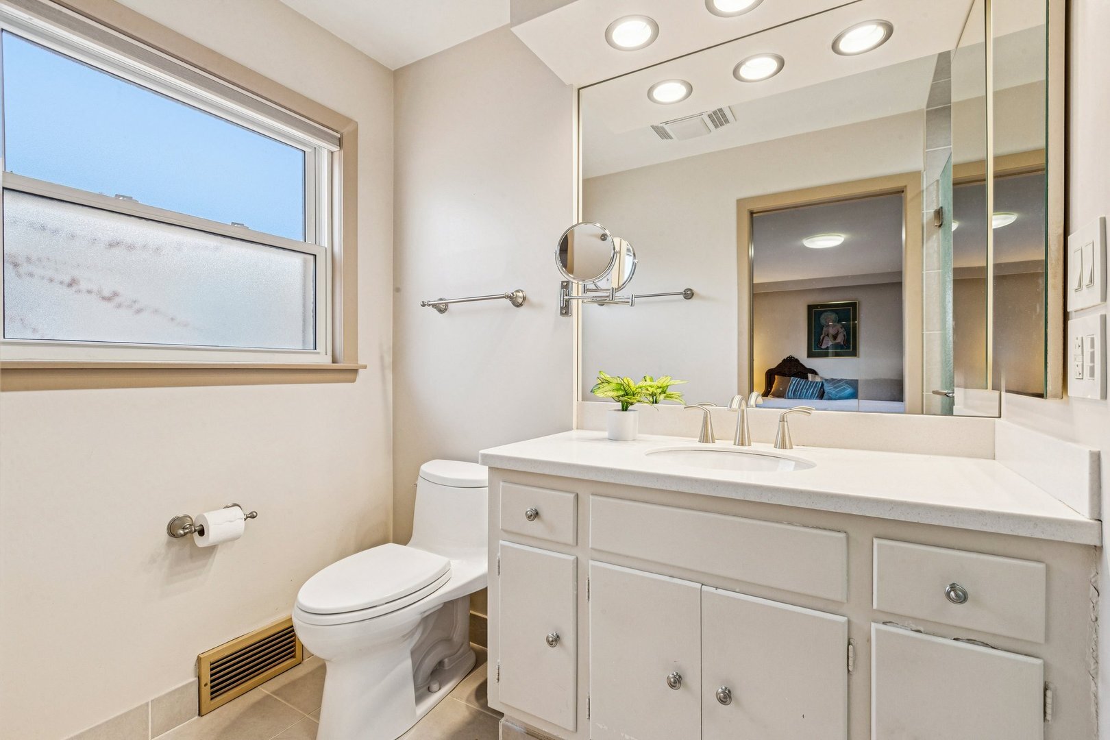 1811 South Boulevard