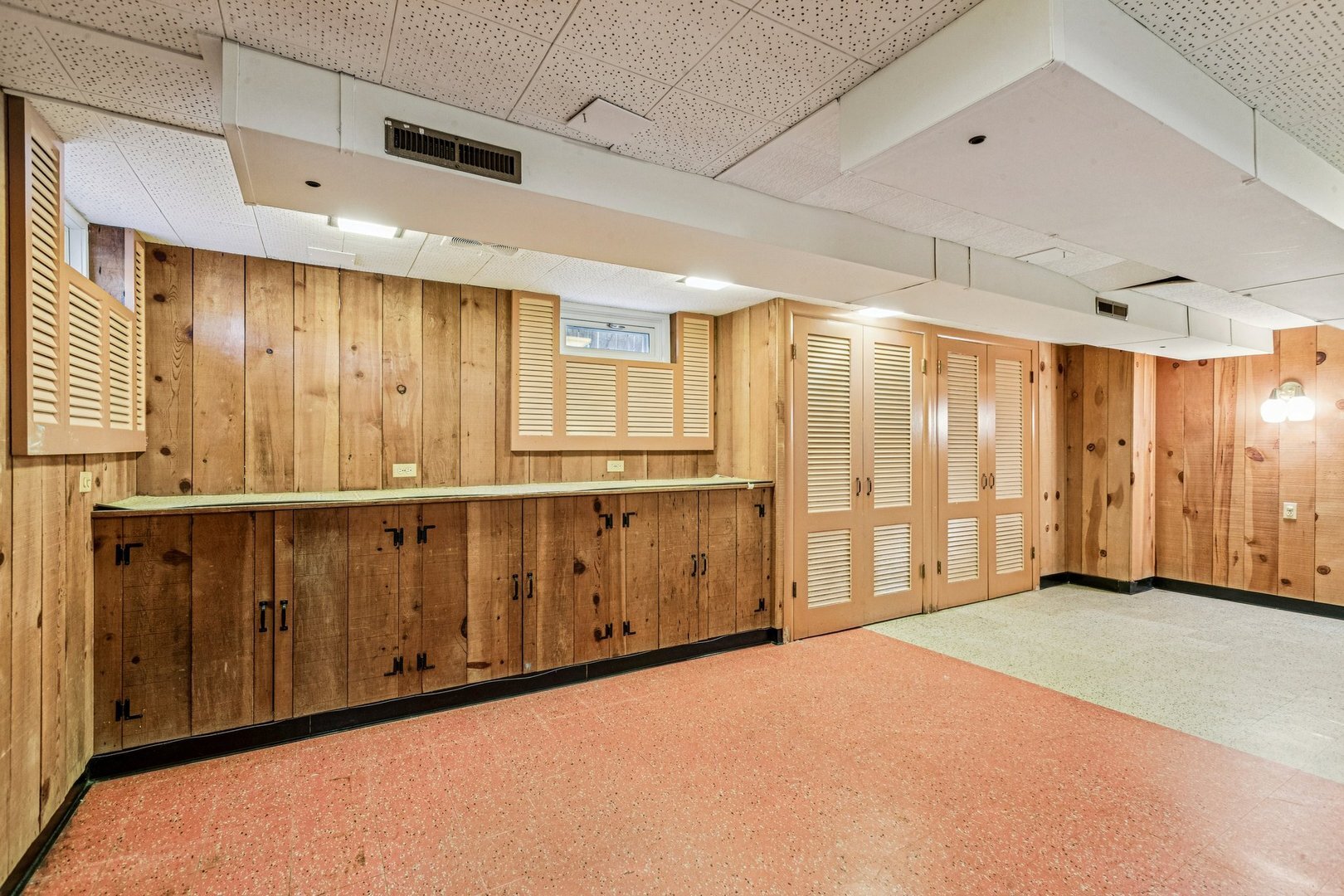 1811 South Boulevard