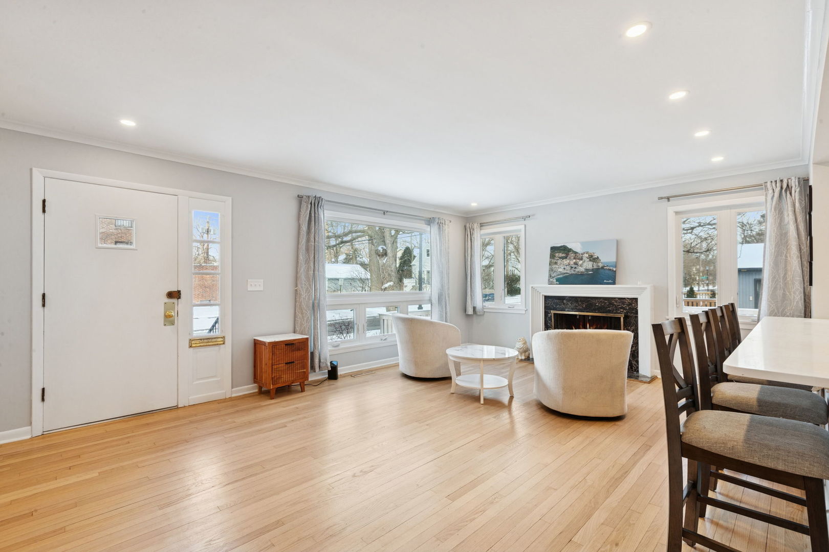 2607 Mc Daniel Avenue