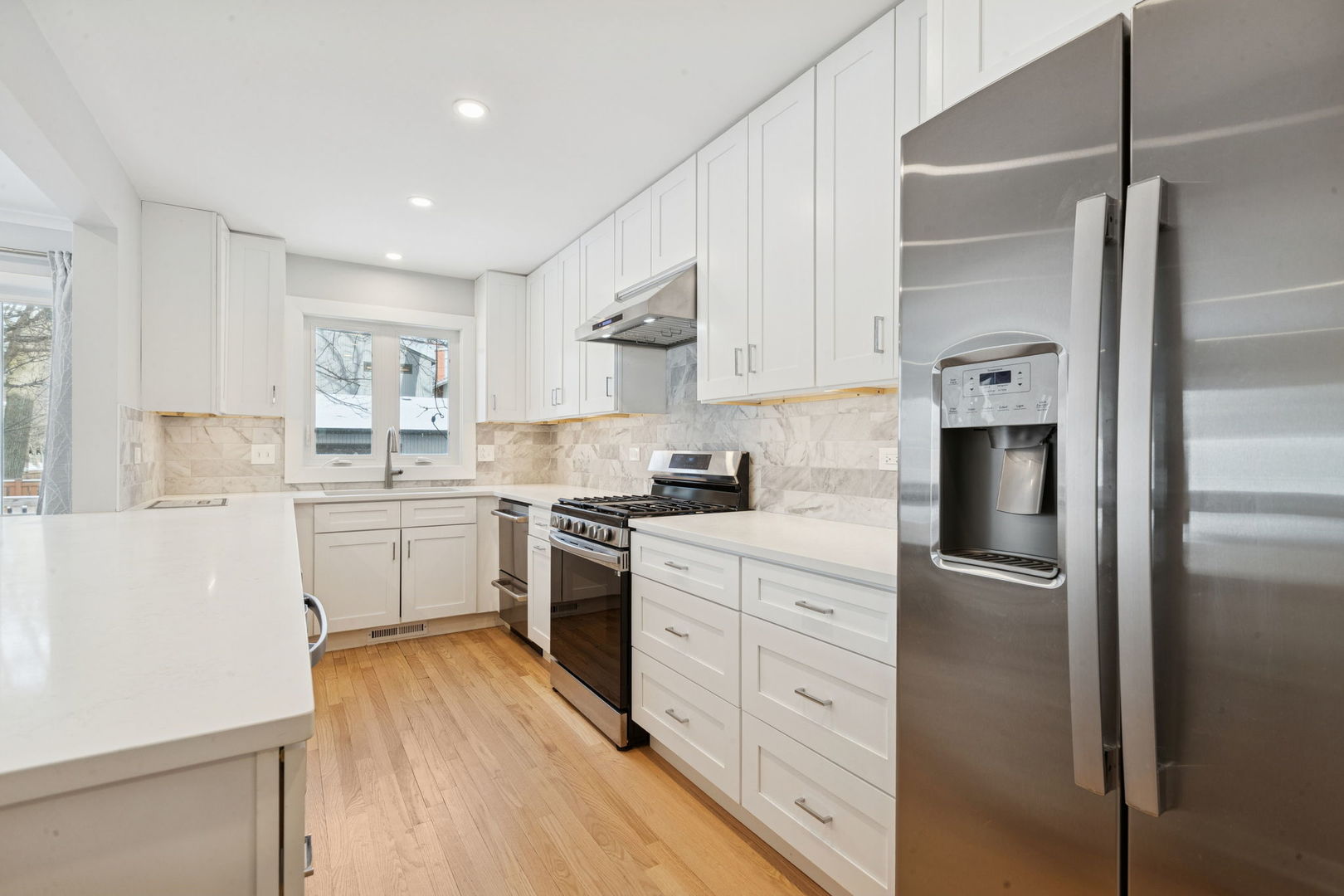 2607 Mc Daniel Avenue