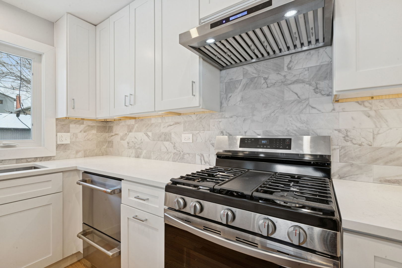 2607 Mc Daniel Avenue