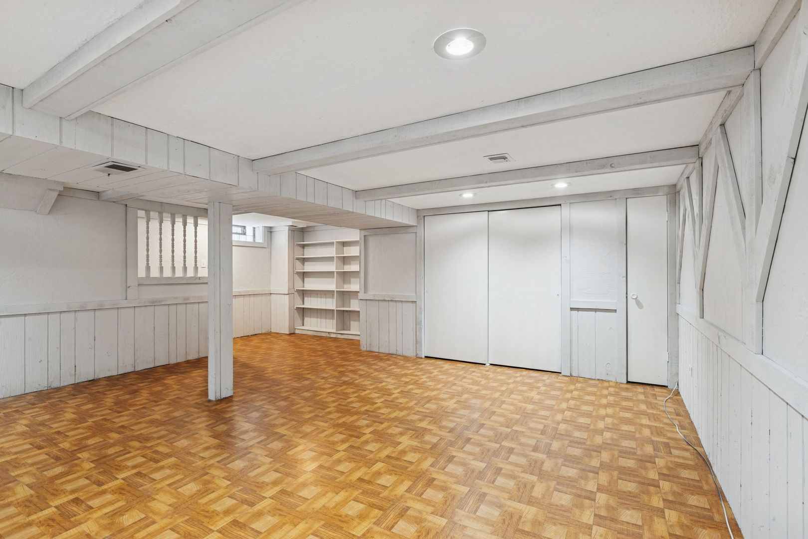 2607 Mc Daniel Avenue