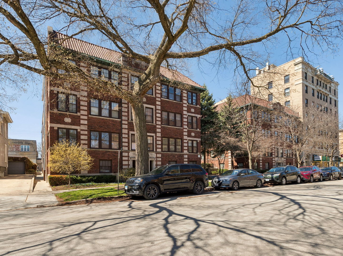 848 Hinman Avenue Unit: 3