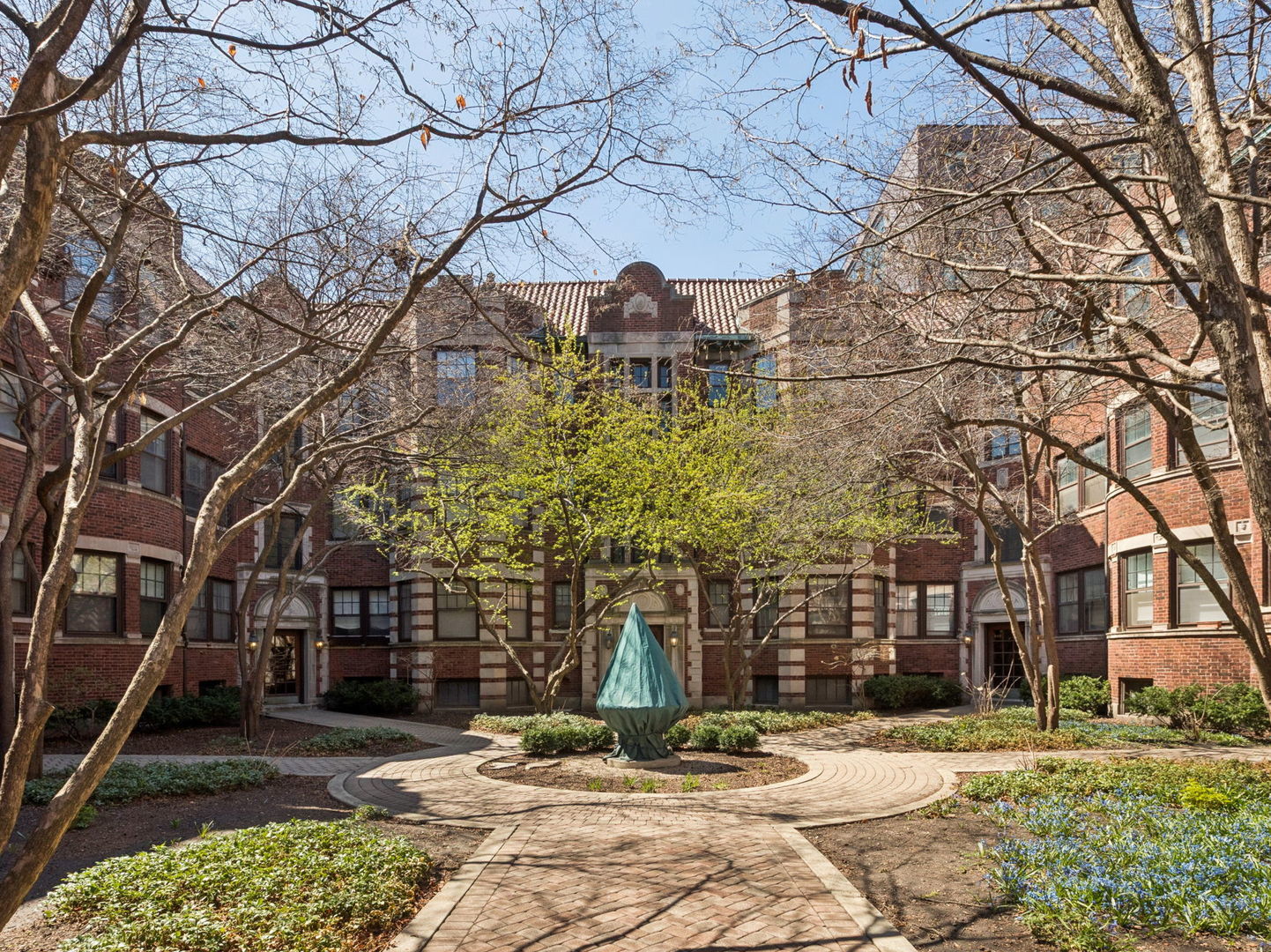 848 Hinman Avenue Unit: 3