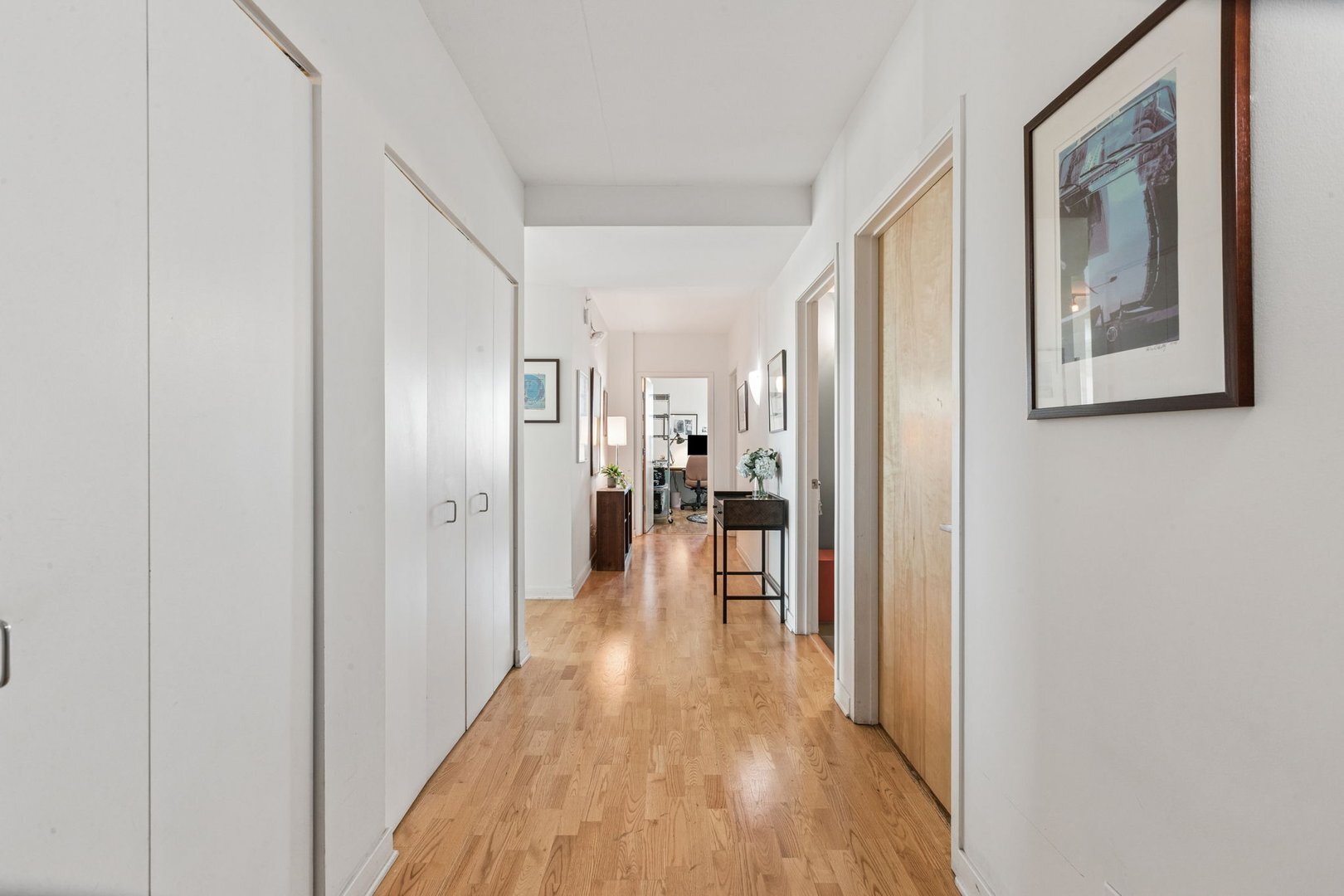 900 CHICAGO Avenue Unit: 609