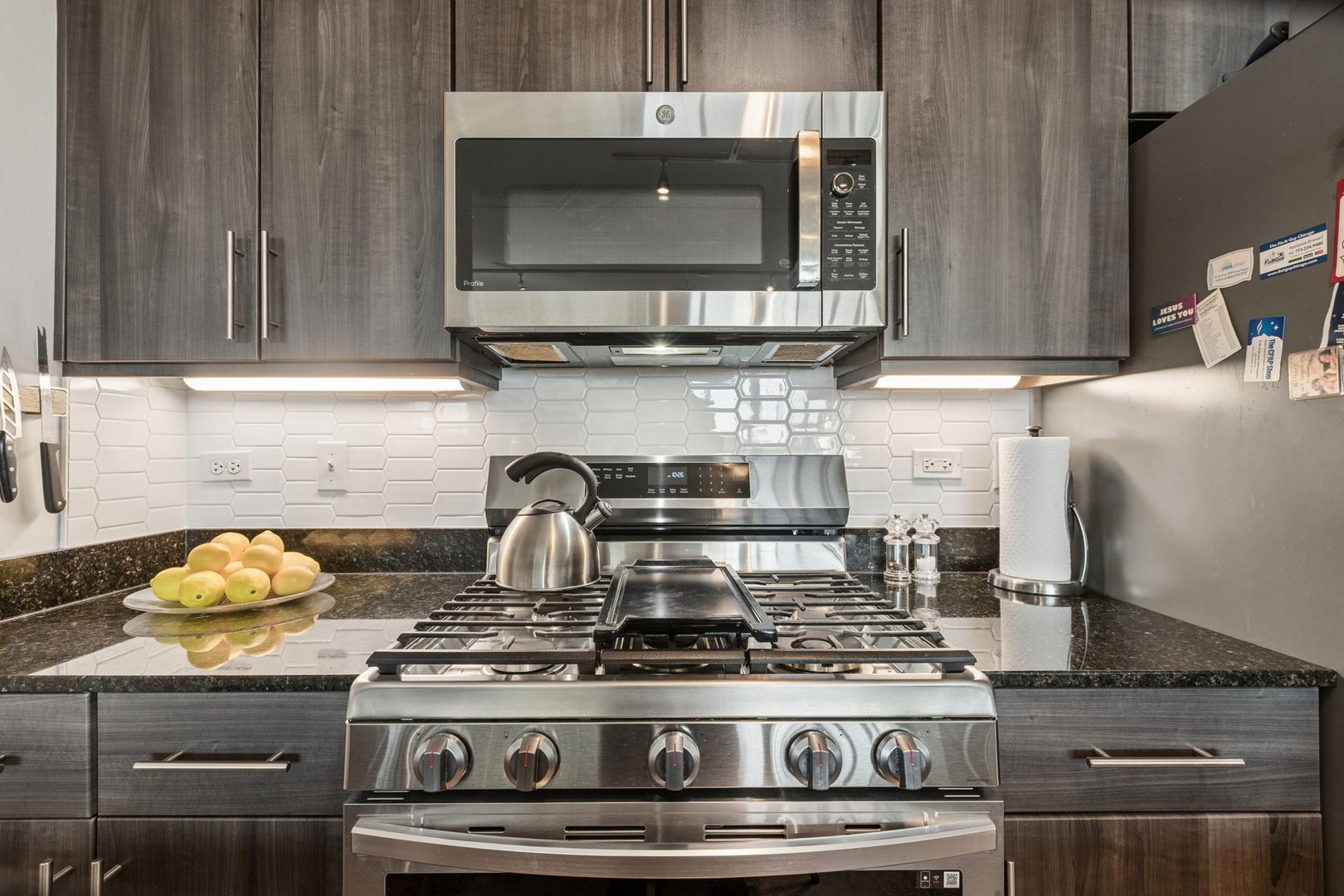 900 CHICAGO Avenue Unit: 609