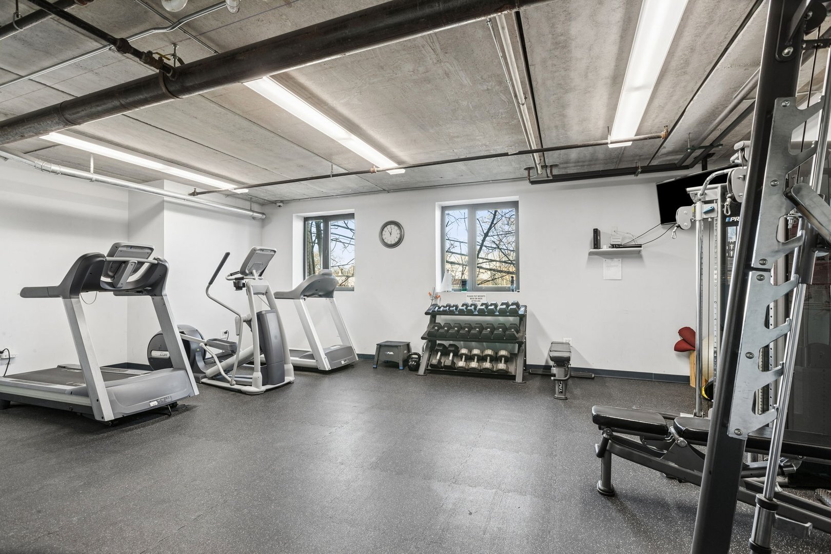 900 CHICAGO Avenue Unit: 609