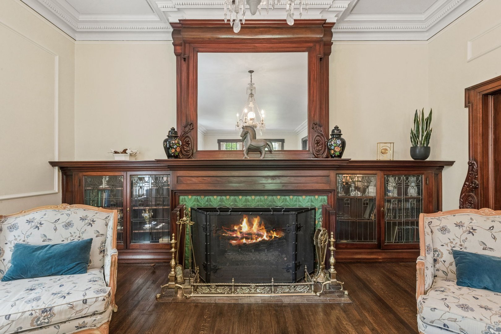 1616 Forest Place