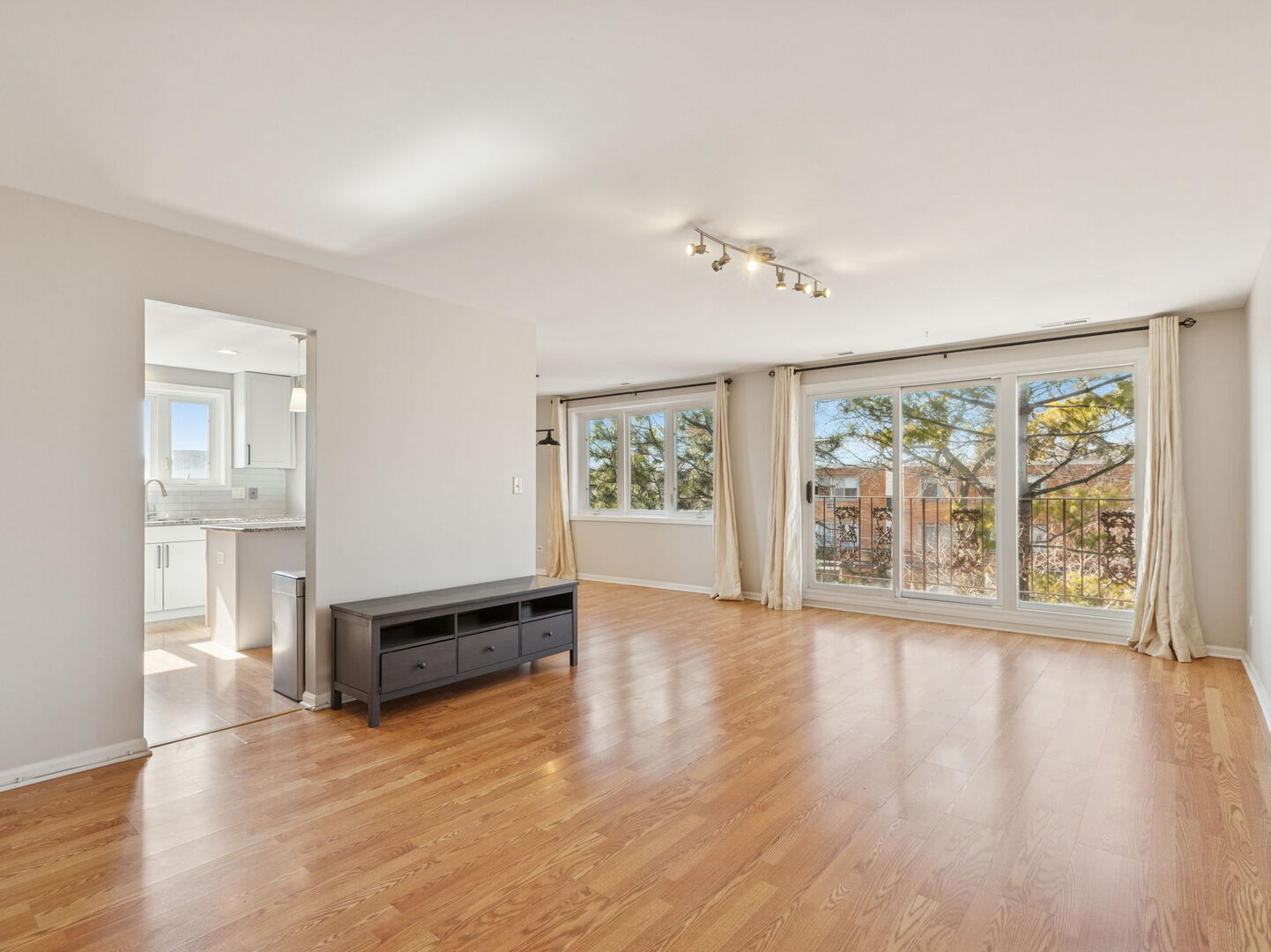 8225 N Niles Center Road N Unit: 309