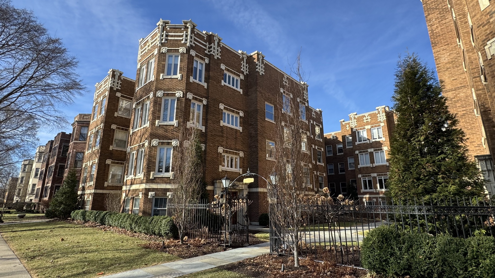 548 Michigan Avenue Unit: 2