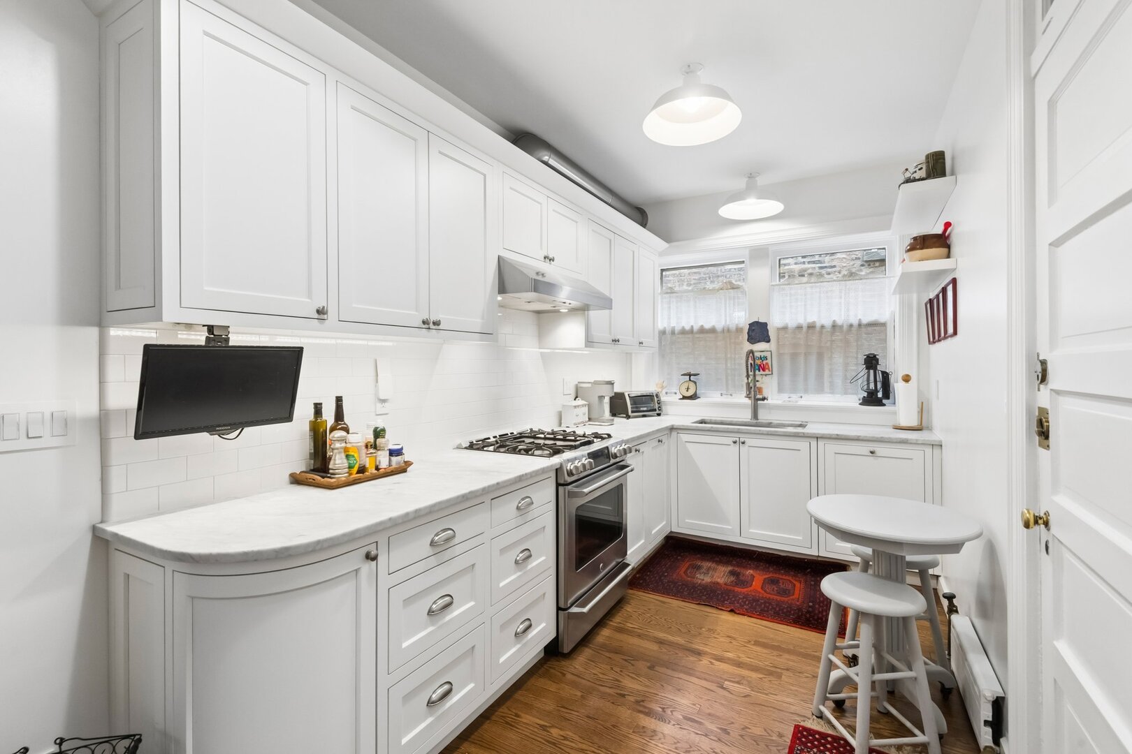 548 Michigan Avenue Unit: 2
