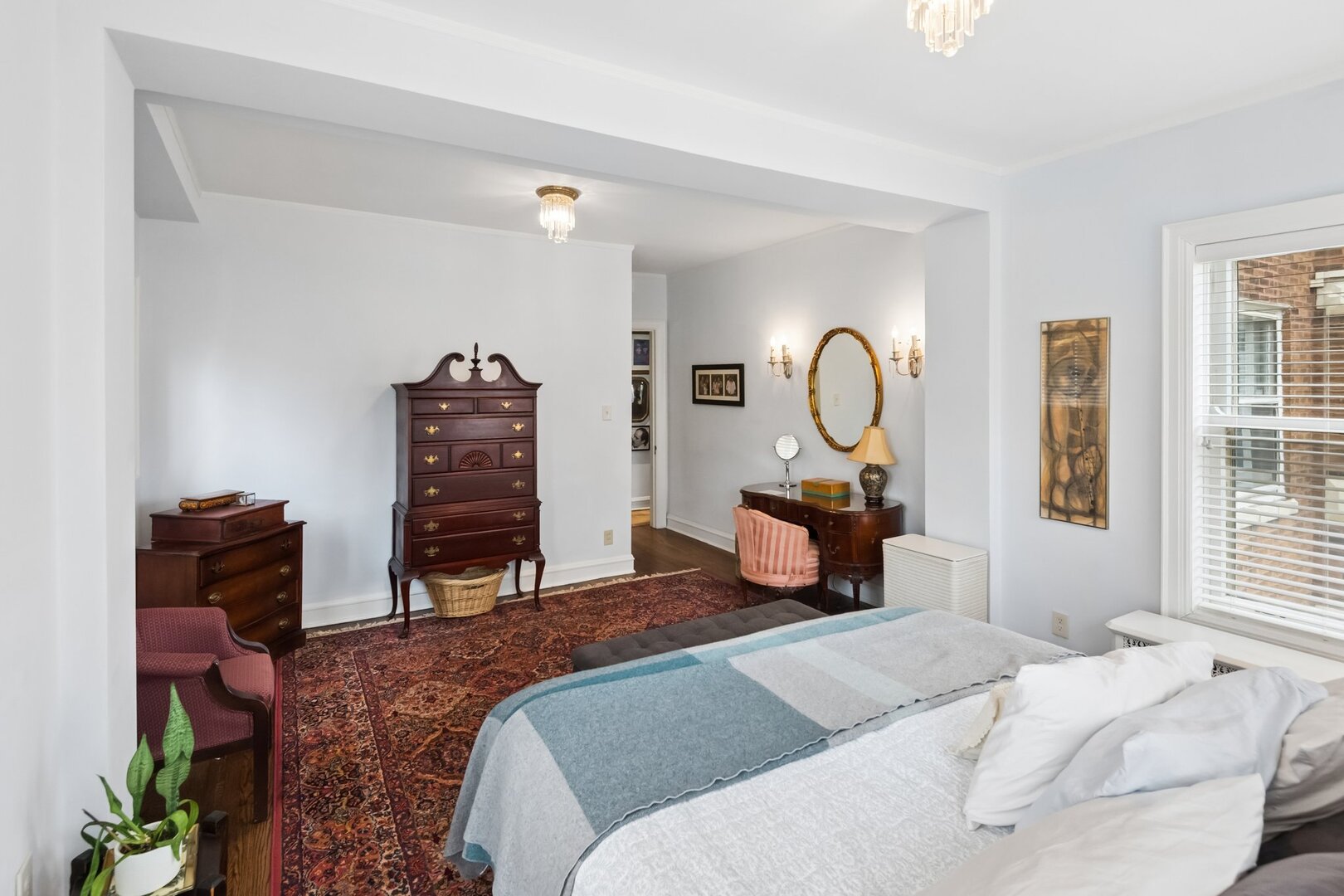 548 Michigan Avenue Unit: 2