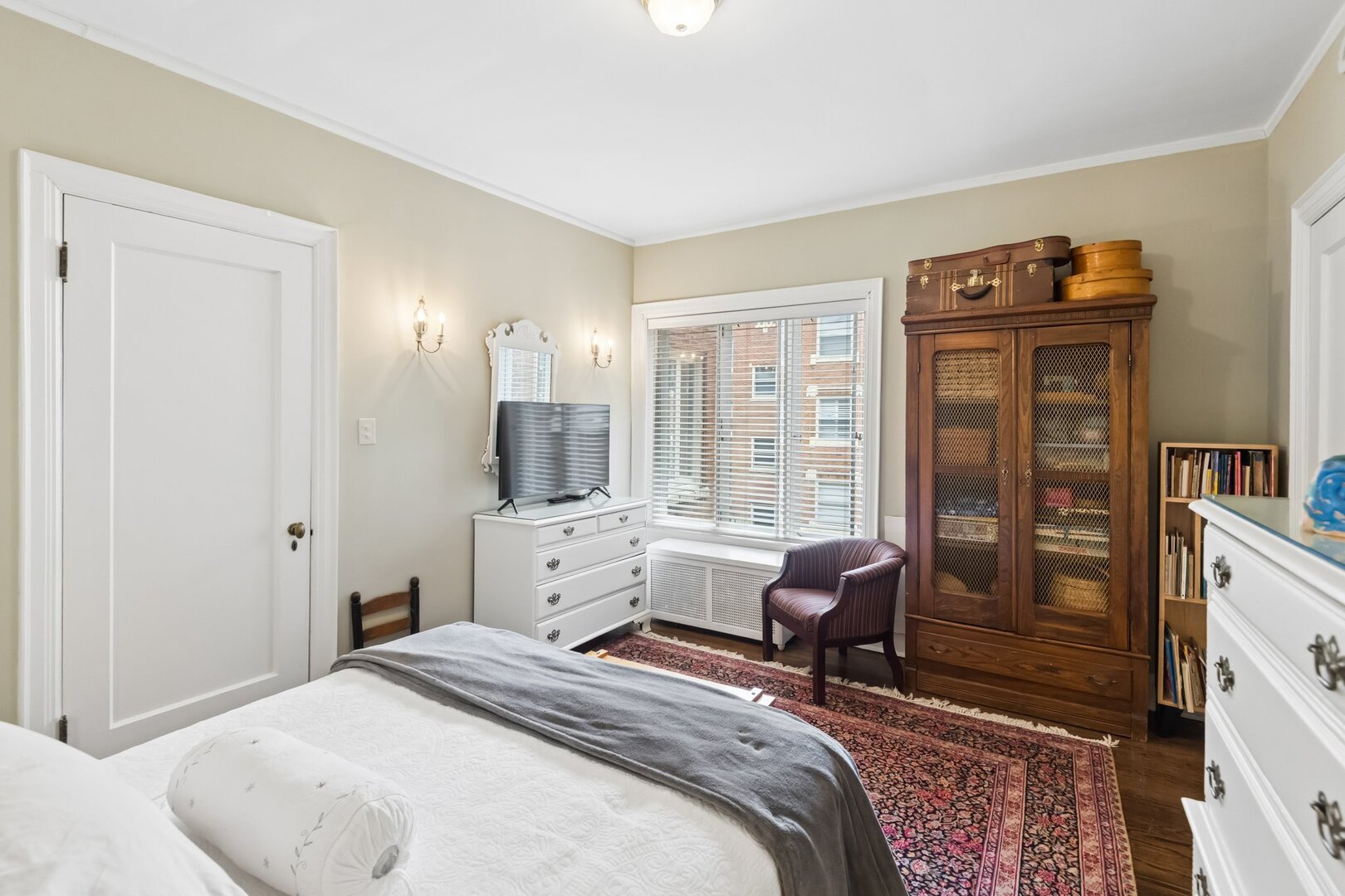 548 Michigan Avenue Unit: 2