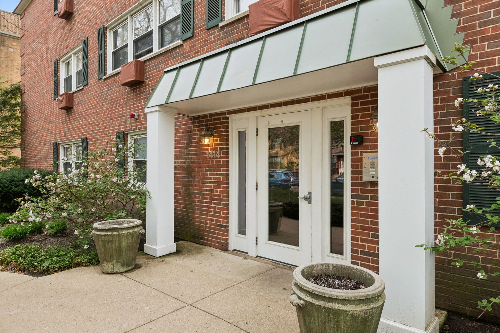 1414 Elmwood Avenue Unit: 1G