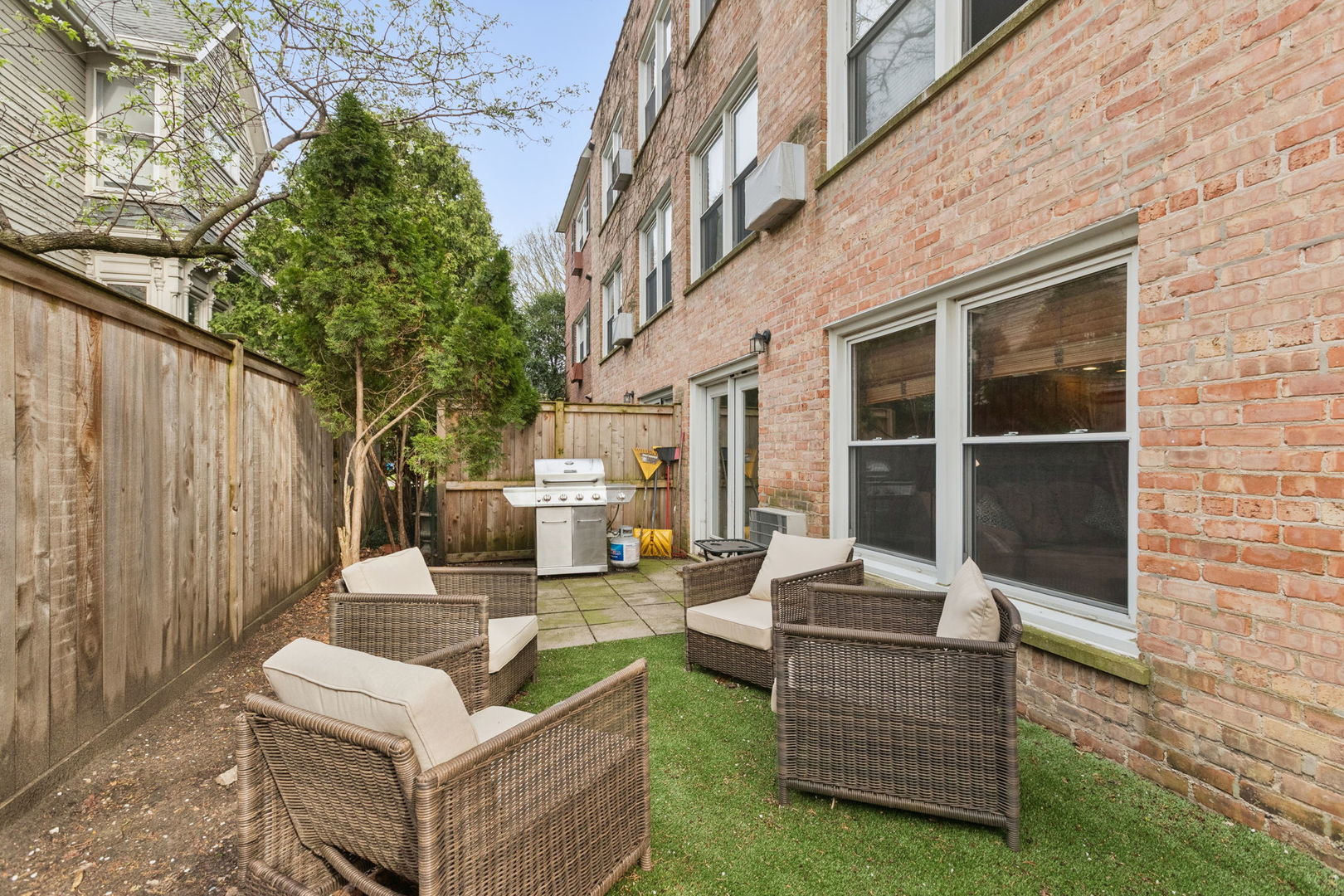 1414 Elmwood Avenue Unit: 1G