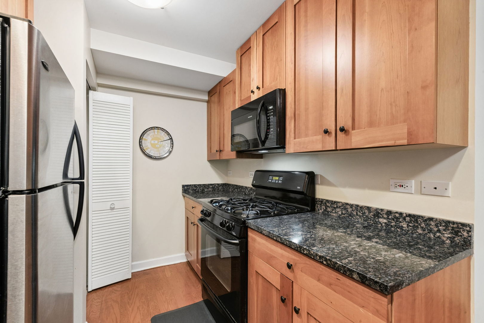 1414 Elmwood Avenue Unit: 1G