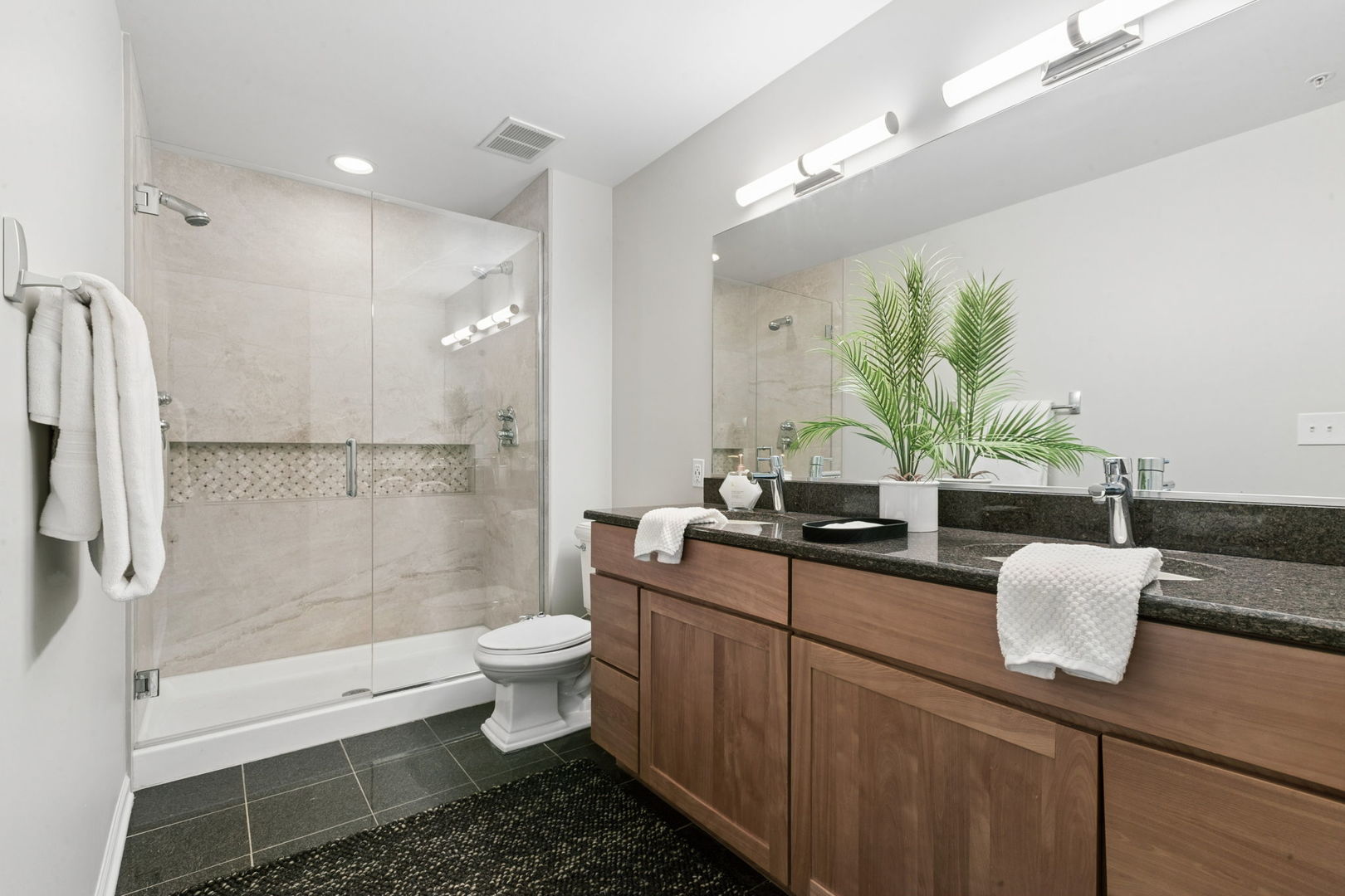 515 MAIN Street Unit: 802